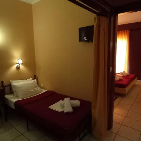 Lito Hotel 2*